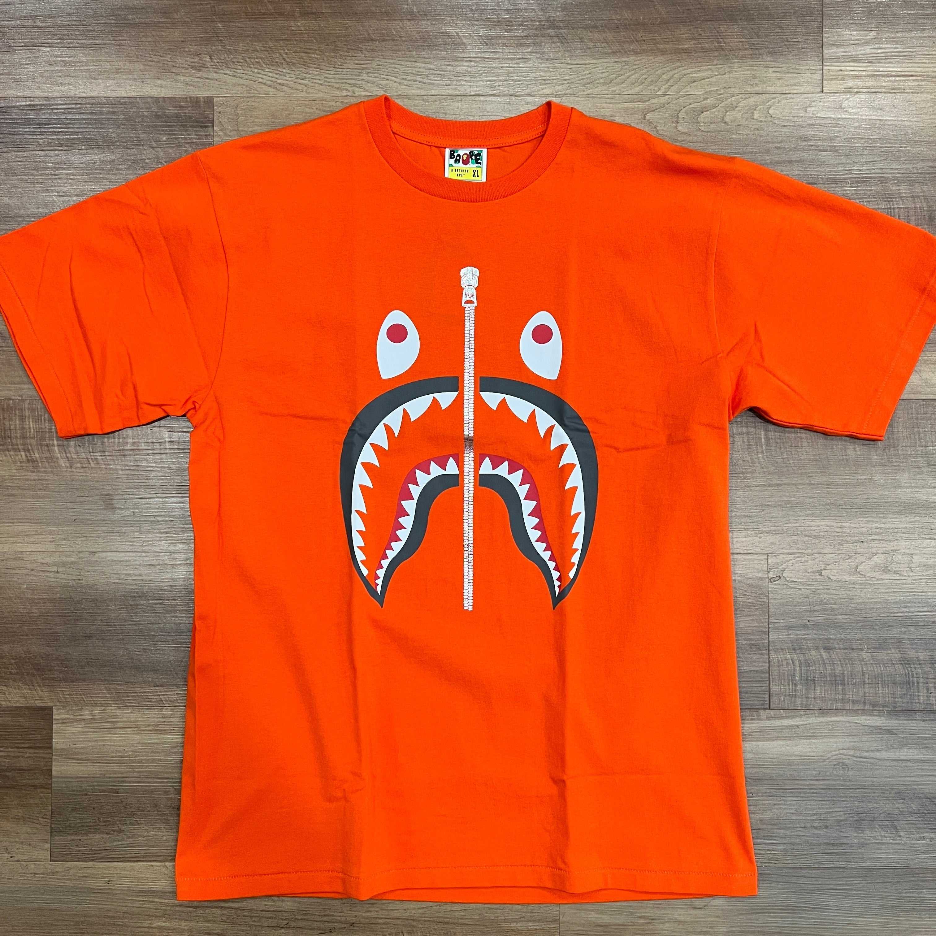 A BATHNIG APE Men's SHARK TEE ORANGE